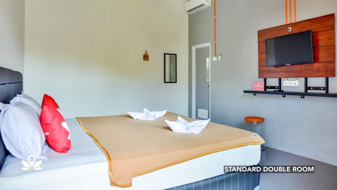 Ndalem Sorogenen Guesthouse Yogyakarta Ngoại thất bức ảnh