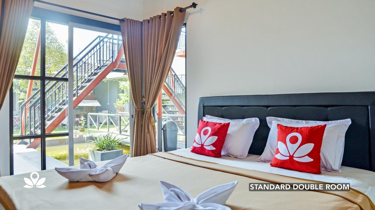 Ndalem Sorogenen Guesthouse Yogyakarta Ngoại thất bức ảnh