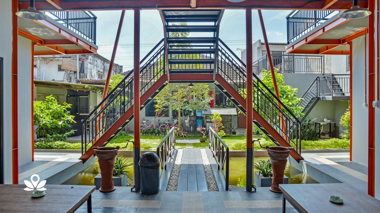 Ndalem Sorogenen Guesthouse Yogyakarta Ngoại thất bức ảnh