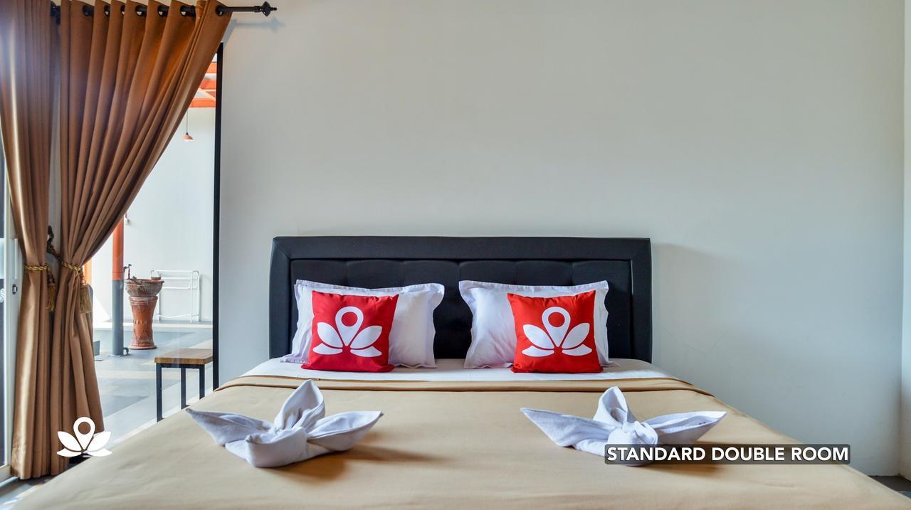 Ndalem Sorogenen Guesthouse Yogyakarta Ngoại thất bức ảnh