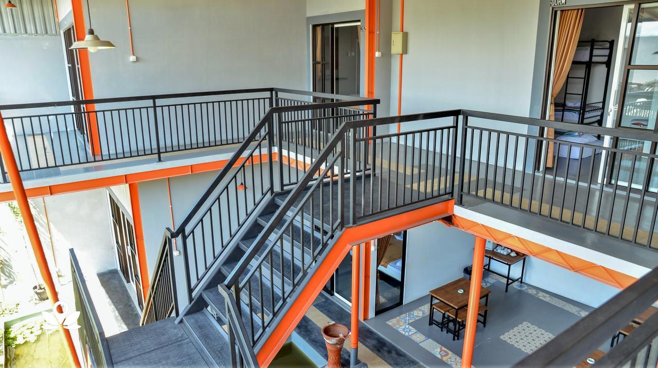 Ndalem Sorogenen Guesthouse Yogyakarta Ngoại thất bức ảnh