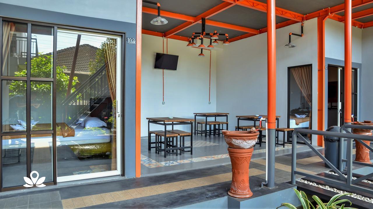 Ndalem Sorogenen Guesthouse Yogyakarta Ngoại thất bức ảnh